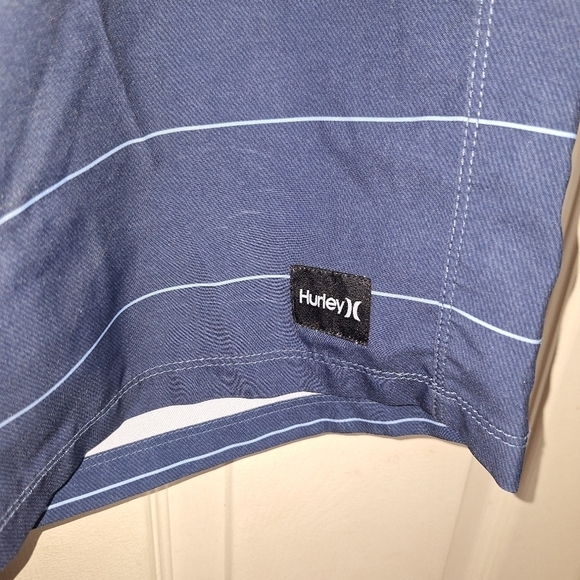 Hurley swim trunks size 34 - Picture 3 of 6